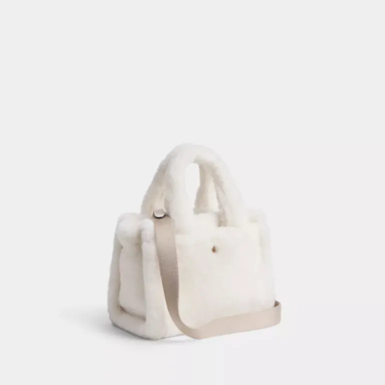 Cargo Tote 20 aus Lammfell*COACH Cheap