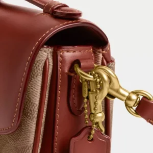 Cassie Umhängetasche 17 aus Signature-Canvas*COACH Flash Sale