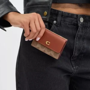 Essential dreifach gefaltetes Mini-Portemonnaie aus Signature-Canvas*COACH Clearance