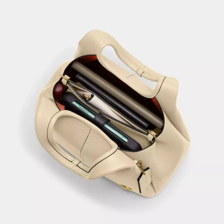 Lana Shoulder Bag 23*COACH Clearance