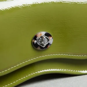 Wavy Dinky Tasche Mit Umhängeriemen Aus topia Lackleder In Knitter Optik*COACH Clearance